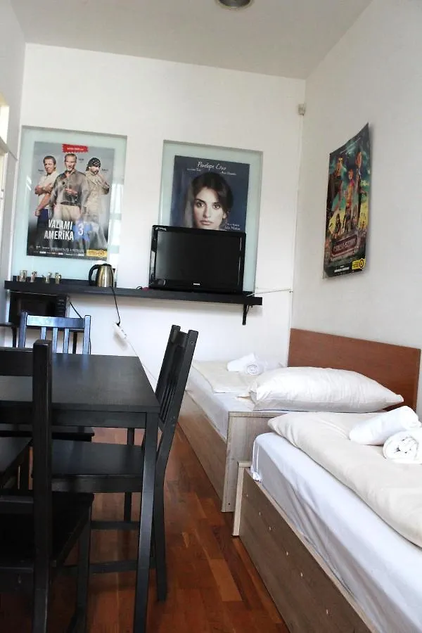 Broadway City Guesthouse Budapest