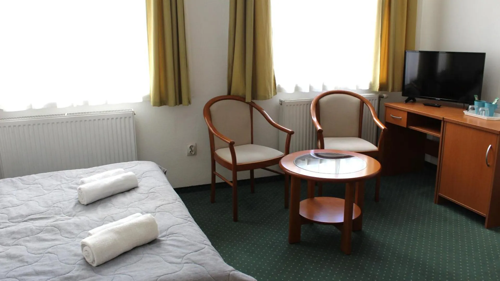 Broadway City Guesthouse Budapest 2*,