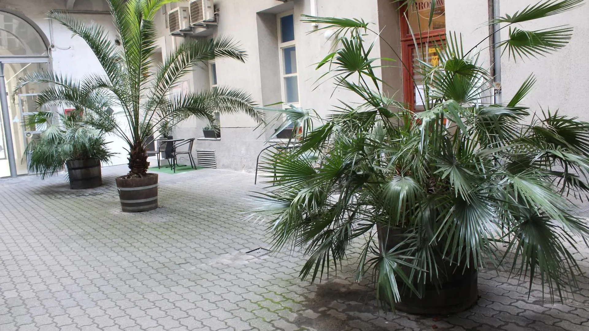 Broadway City Guesthouse Budapest 2*,  Ungarn