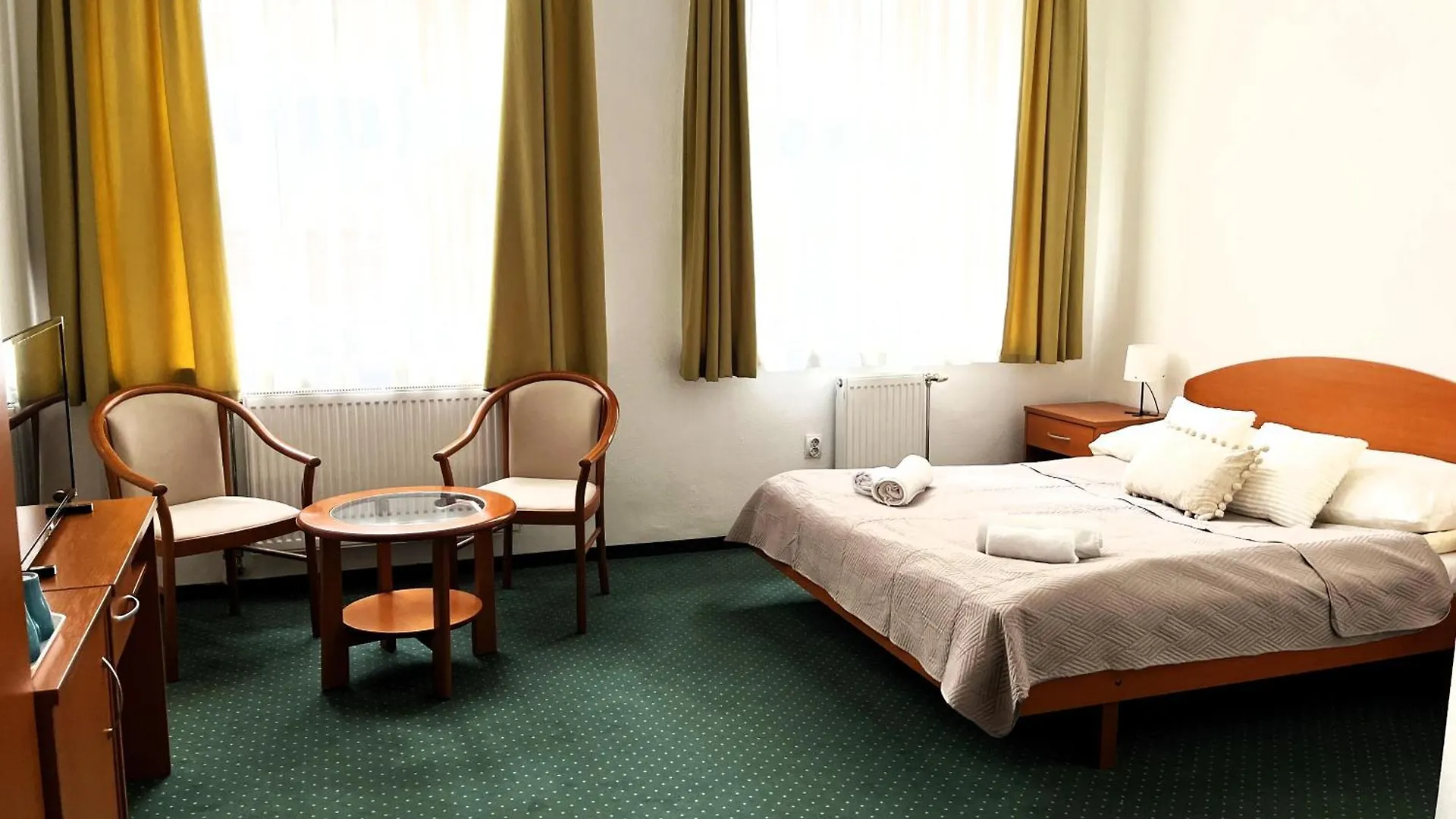 Broadway City Guesthouse Budapest 2*,  Ungarn