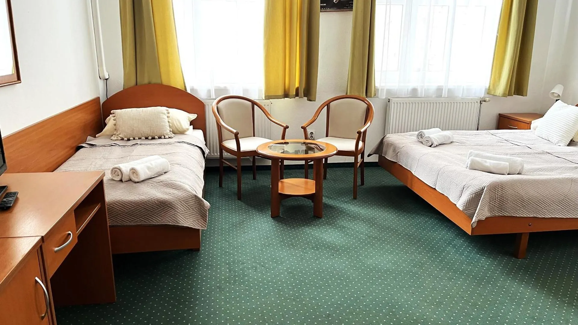 Broadway City Guesthouse Budapest