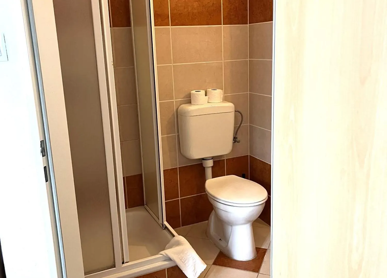 Broadway City Guesthouse Budapest