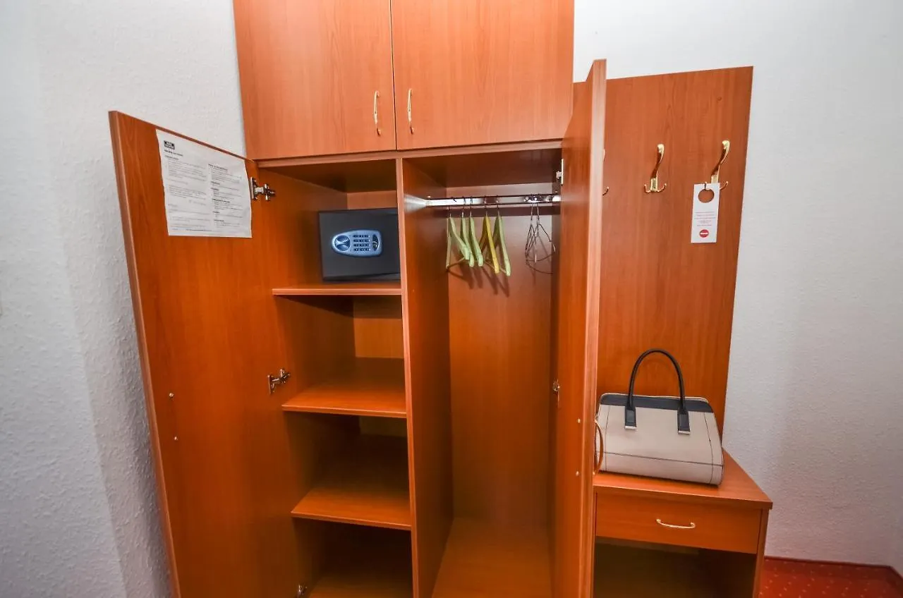 Broadway City Guesthouse Budapest 2*,  Ungarn