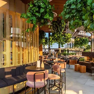 Rum Hotel