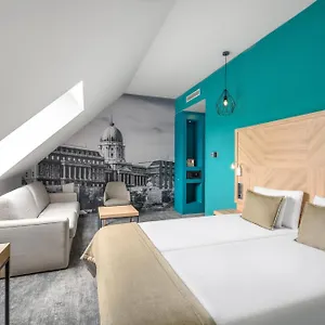 Hotel T62