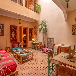 riad-majdoulina.marrakeshhotelsmorocco.com/