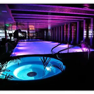 Luxury Downtown Hotel apartamentowy