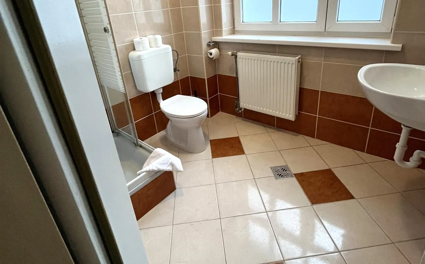 Broadway City Guesthouse Budapest
